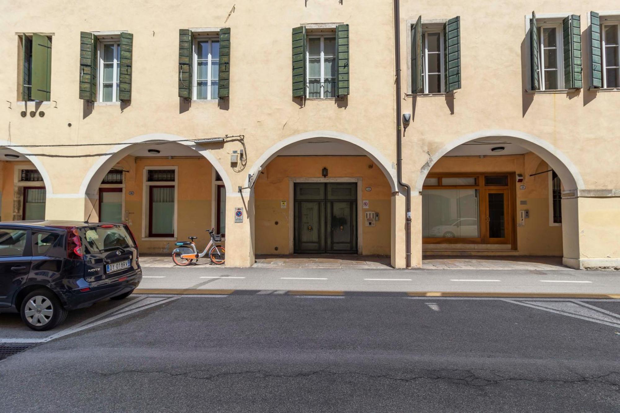 Casa Charleston In Palazzo Nobiliare Al Duomo Apartamento Pádua Exterior foto